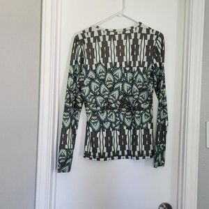 Title nine long sleeved scoop neck top